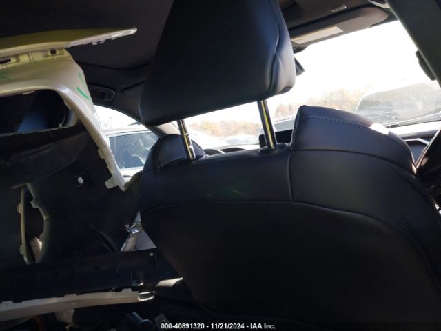 4T3E6RFV3PU130615 Toyota Rav4 Hybrid Xse