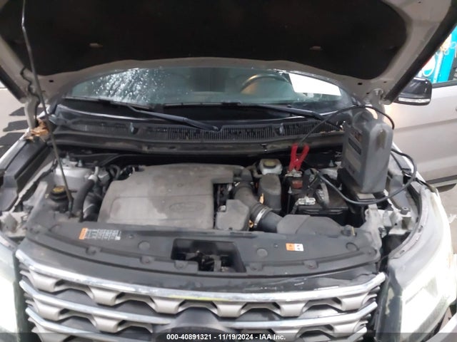 Ford EXPLORER XLT 2017 1FM5K8D89HGA60310 Image 10