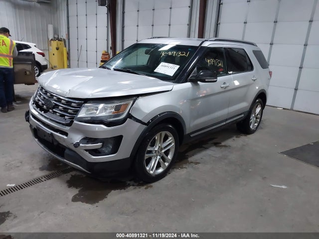 Ford EXPLORER XLT 2017 1FM5K8D89HGA60310 Image 2