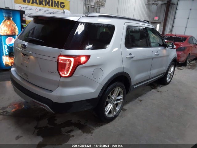 Ford EXPLORER XLT 2017 1FM5K8D89HGA60310 Image 4