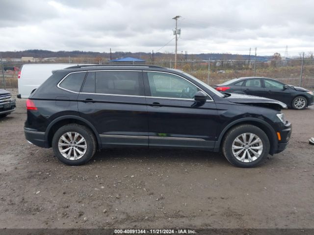 3VV2B7AX2JM175230 Volkswagen Tiguan 2.0t Se/2.0t Sel