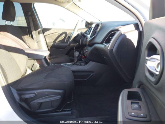 1C4PJLCX6KD267144 Jeep Cherokee Latitude