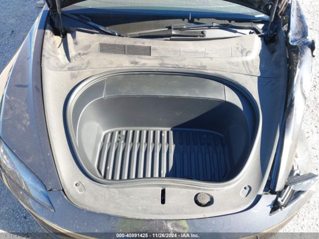 2024 TESLA MODEL 3 5YJ3E1EA1RF784449 Photo 9