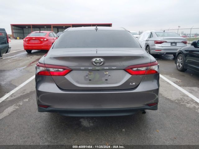 4T1C11AK2NU665574 Toyota CAMRY LE