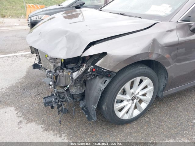 4T1C11AK2NU665574 Toyota CAMRY LE