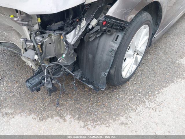 4T1C11AK2NU665574 Toyota CAMRY LE