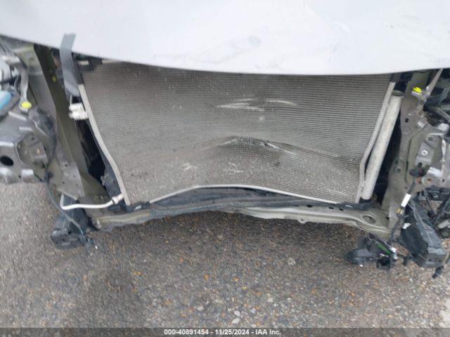 4T1C11AK2NU665574 Toyota CAMRY LE