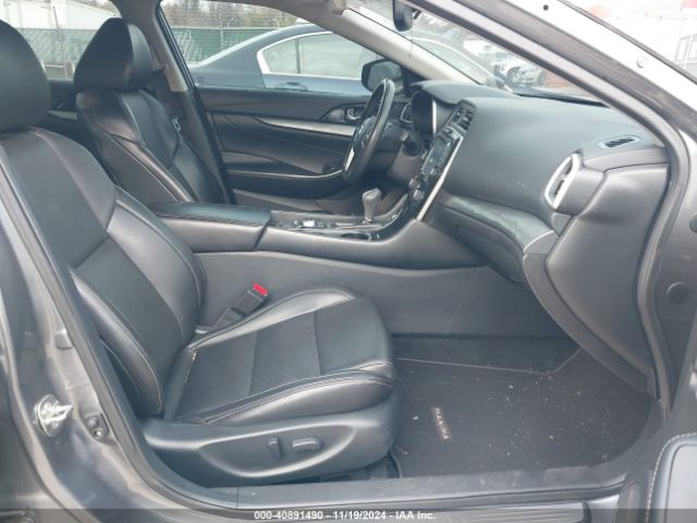 1N4AA6AP5HC441185 Nissan Maxima 3.5 Sv