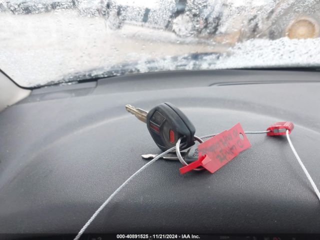 2010 MITSUBISHI ENDEAVOR 4A4JN3AS2AE007911 Photo 10