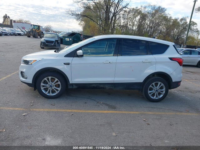 Ford ESCAPE SE 2019 1FMCU9GD0KUB11055 Image 14