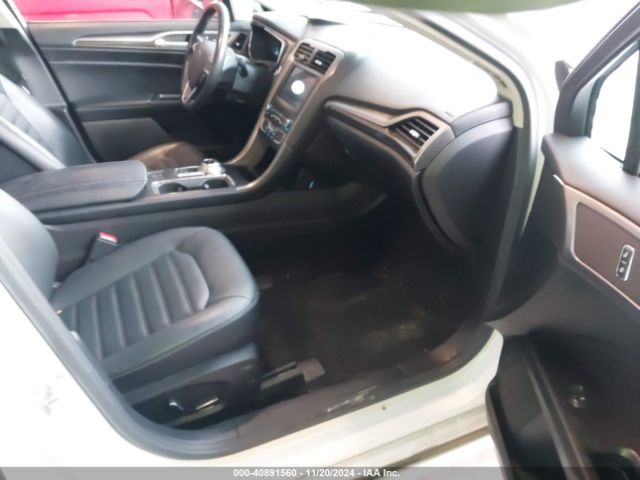 3FA6P0PU9HR231222 Ford Fusion Energi Se Luxury