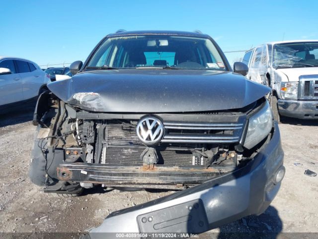 WVGBV3AX7EW611327 Volkswagen TIGUAN SE