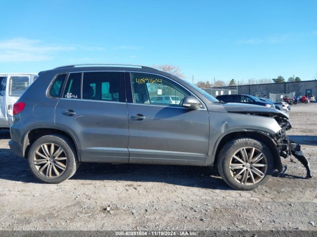 WVGBV3AX7EW611327 Volkswagen TIGUAN SE