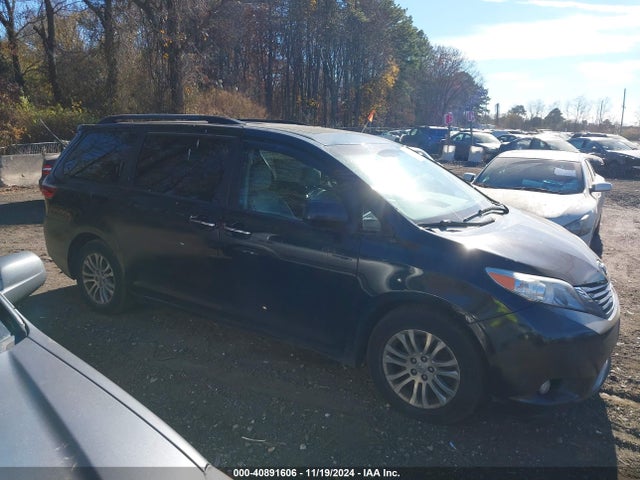 Toyota Sienna Xle 8 Passenger 2016 5TDYK3DC7GS737108 Image 13
