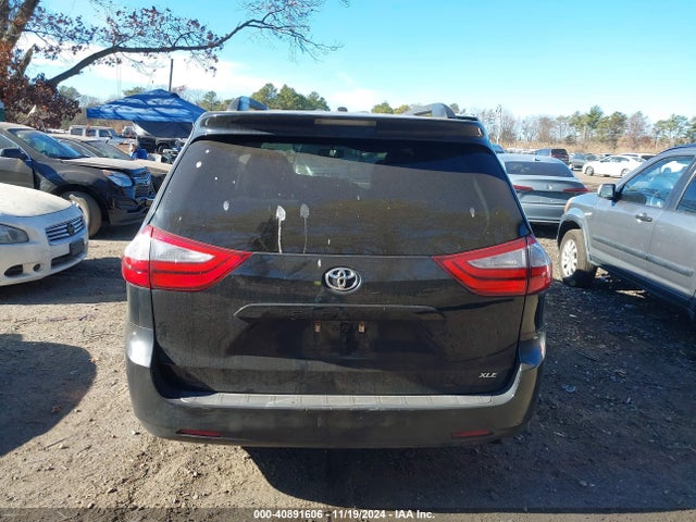 Toyota Sienna Xle 8 Passenger 2016 5TDYK3DC7GS737108 Image 16