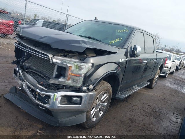 Ford F-150 Lariat 2019 1FTFW1E4XKKC66269 Image 2