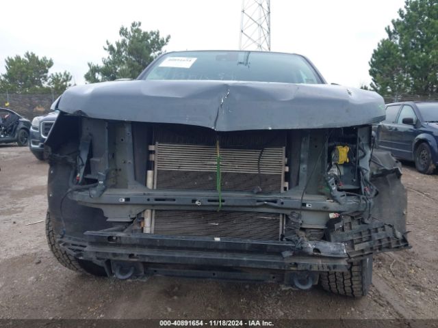 1GCGTCEN3J1156590 Chevrolet Colorado Lt