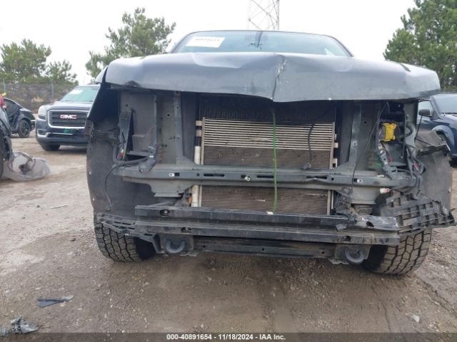 1GCGTCEN3J1156590 Chevrolet Colorado Lt