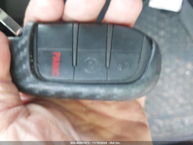 3C4NJCBBXJT489501 Jeep Compass Latitude Fwd