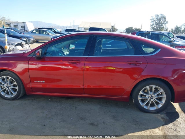 Ford Fusion Hybrid Se 2019 3FA6P0LU8KR225246 Image 13