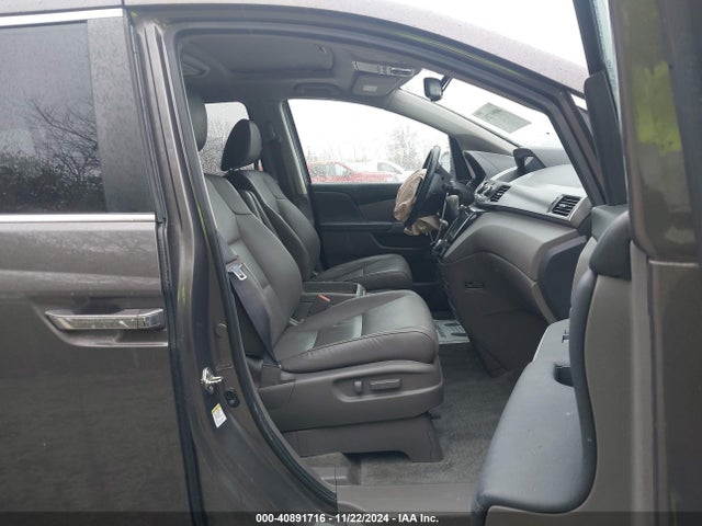 40891716 :رقم المزاد ، 5FNRL5H65GB107061 vin ، 2016 Honda Odyssey Ex-l مزاد بيع