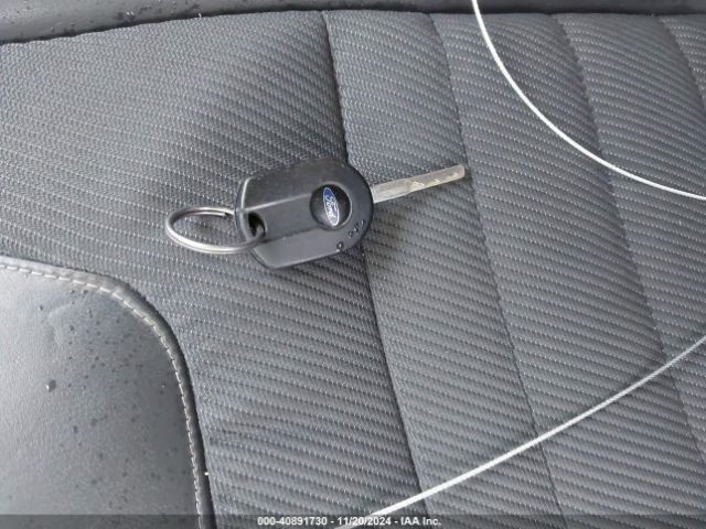 1FMCU0GD2HUE02077 Ford ESCAPE SE