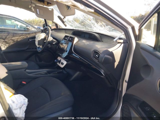JTDKBRFU6G3002586 Toyota Prius