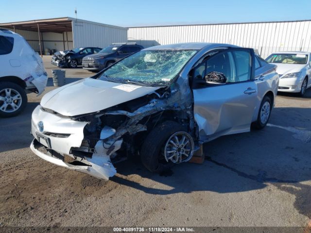 JTDKBRFU6G3002586 Toyota Prius