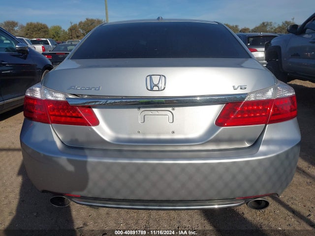 Honda Accord Ex-l V-6 2015 1HGCR3F83FA000998 Image 17