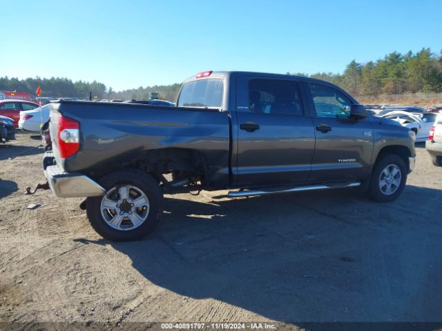 5TFDY5F19EX324599 Toyota Tundra Sr5 5.7l V8