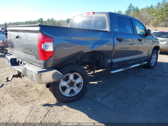 5TFDY5F19EX324599 Toyota Tundra Sr5 5.7l V8