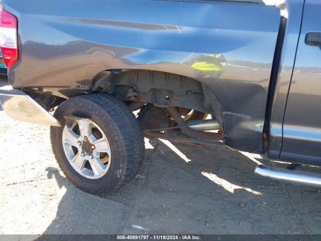 5TFDY5F19EX324599 Toyota Tundra Sr5 5.7l V8