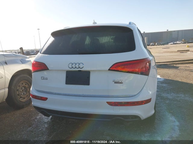 Audi Q5 2.0t Premium 2017 WA1M2AFP7HA044356 Image 17
