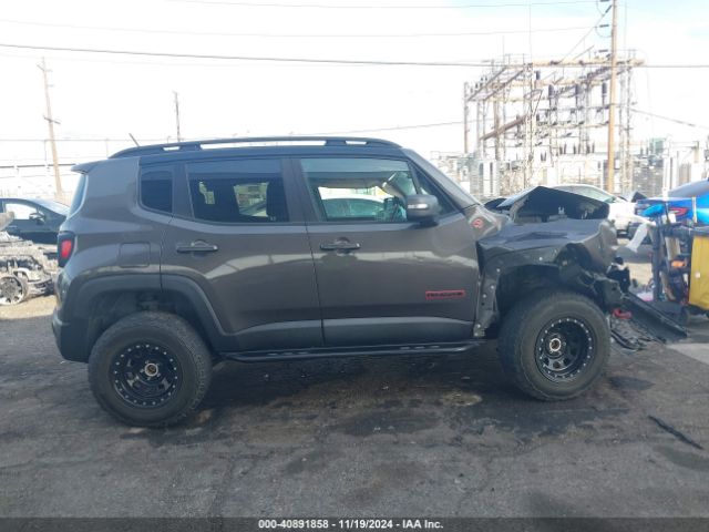 ZACCJBCT8GPE13140 Jeep Renegade Trailhawk