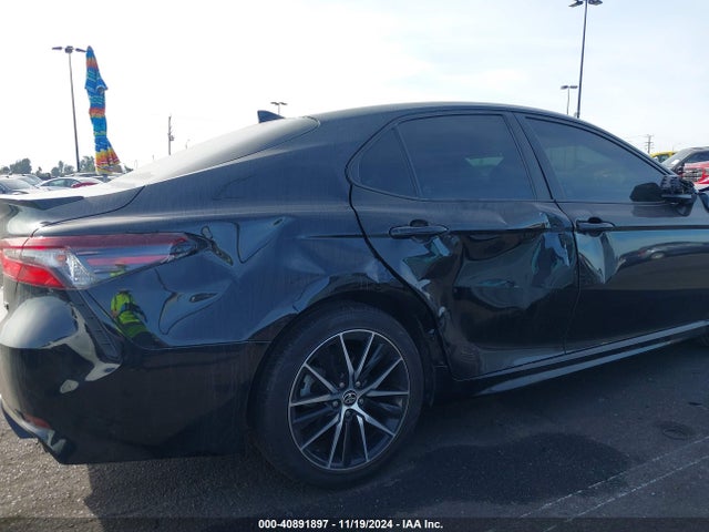 4T1G11AK6MU518691 Toyota CAMRY SE