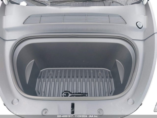 2024 TESLA MODEL Y 7SAYGDEE9RA276959 Photo 9