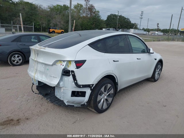 2024 TESLA MODEL Y 7SAYGDEE9RA276959 Photo 3