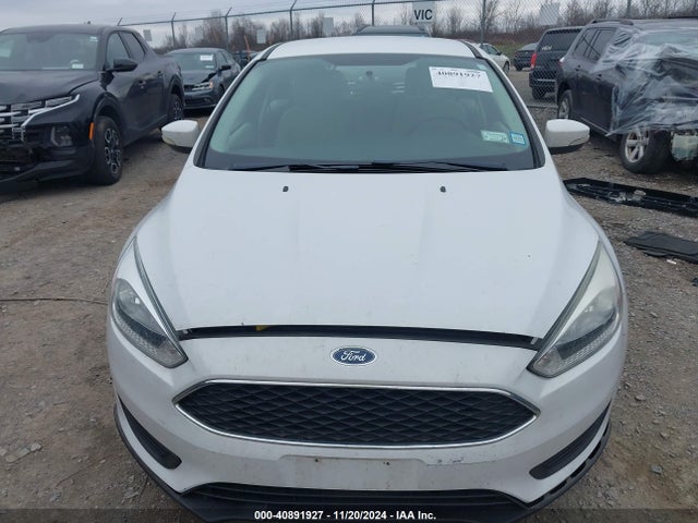 Ford FOCUS SE 2015 1FADP3K22FL270874 Image 13
