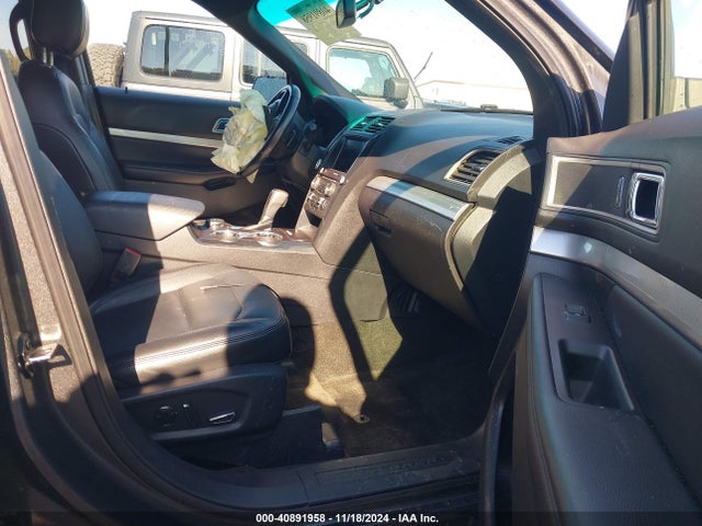 1FM5K8DH5HGA21505 Ford EXPLORER XLT