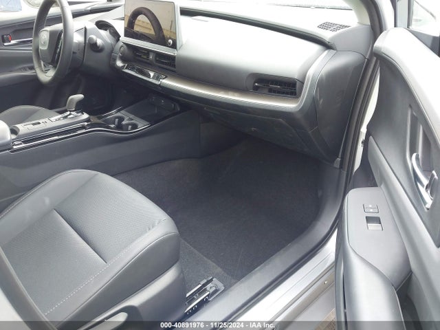 Toyota PRIUS XLE 2024 JTDACAAU6R3035009 Image 5