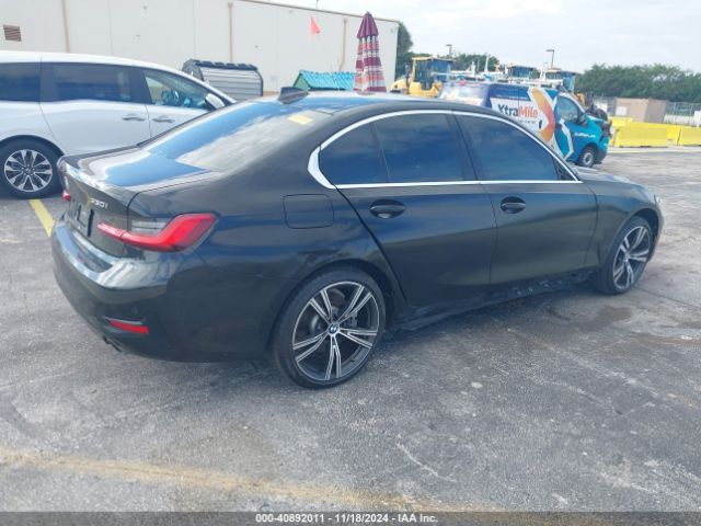 WBA5R1C50KAK11055 BMW 330I
