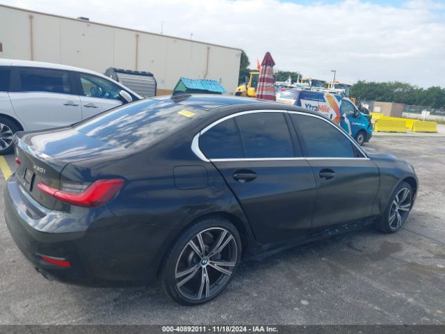 WBA5R1C50KAK11055 BMW 330I