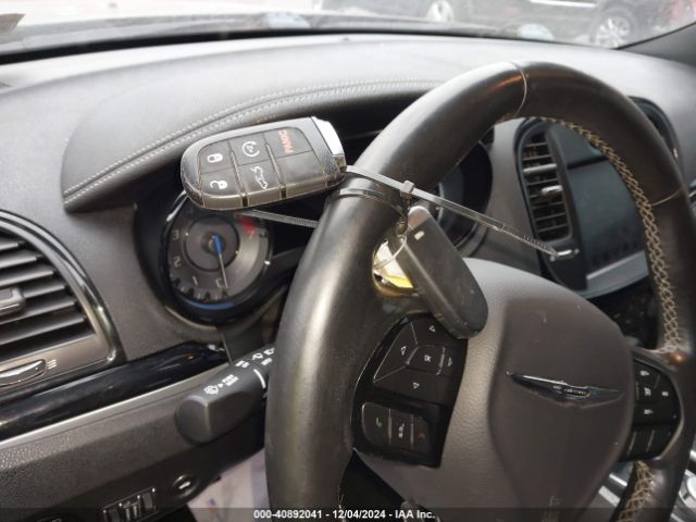 2C3CCABT2KH614097 Chrysler 300 300s