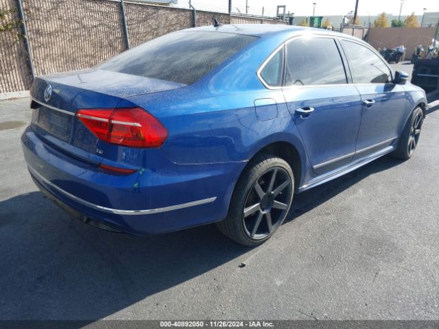 1VWAT7A33GC047333 Volkswagen Passat 1.8t R-line