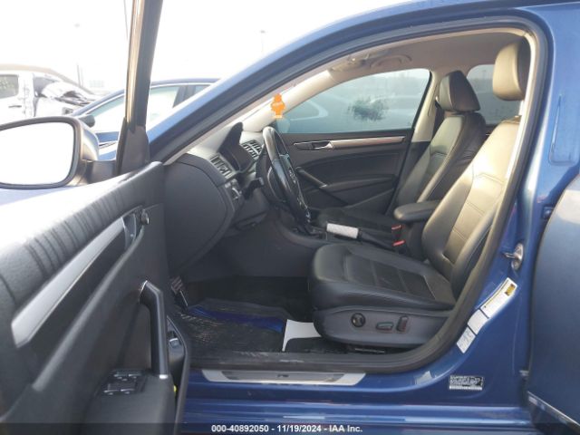 1VWAT7A33GC047333 Volkswagen Passat 1.8t R-line