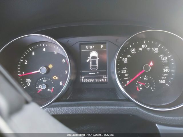 1VWAT7A33GC047333 Volkswagen Passat 1.8t R-line