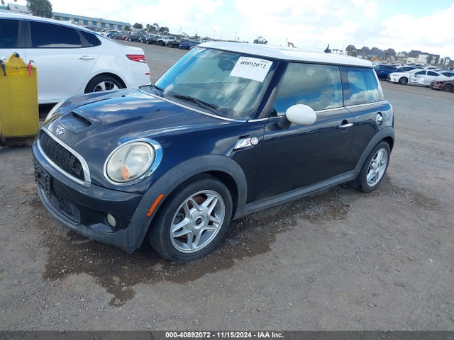 2008 MINI COOPER S WMWMF73578TT87637 Photo 1