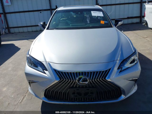 58AD11D1XMU002980 Lexus ES 250