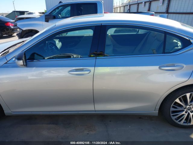 58AD11D1XMU002980 Lexus ES 250