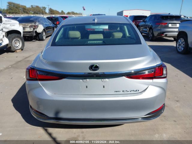 58AD11D1XMU002980 Lexus ES 250
